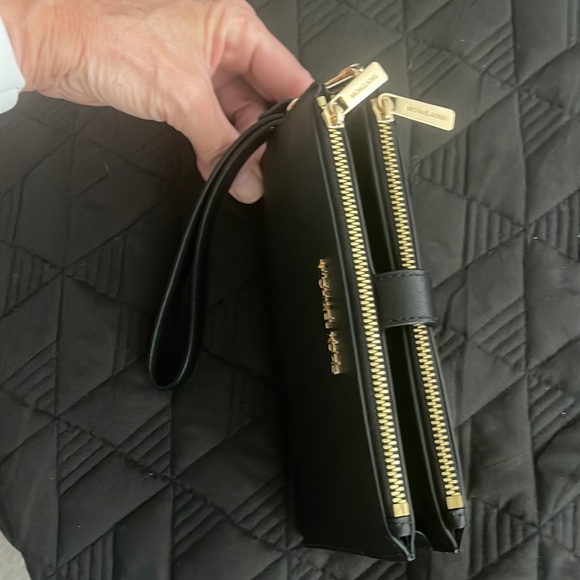Michael Kors MK Jet Set Travel Lg Double Zip Leather Wristlet Black - Picture 4 of 6